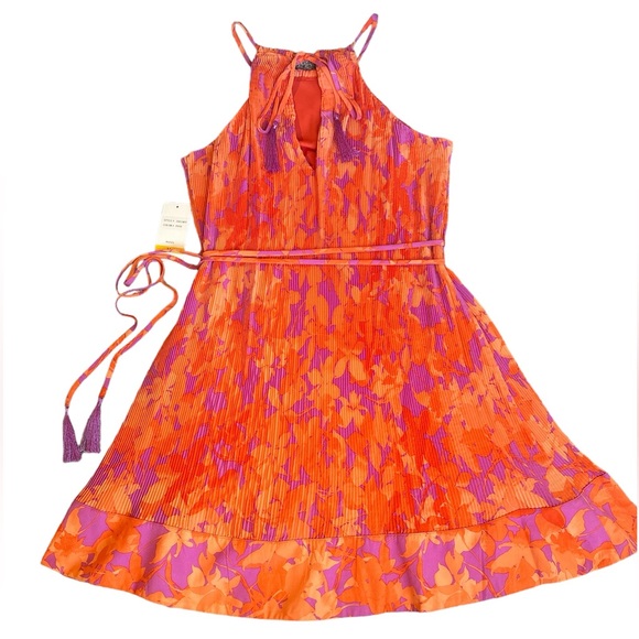 NWT Taylor Pleated Crepe Dress Size M - Picture 11 of 14